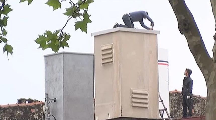 (&ouml;zel Haber) Beyoğlu&rsquo;nda İş&ccedil;ilerin &Ouml;l&uuml;mle Dansı Kamerada