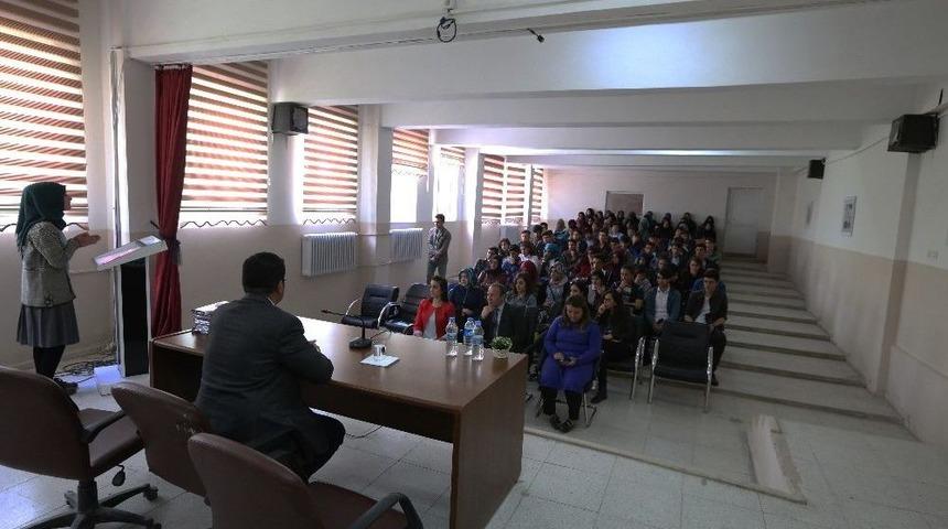 Gürpınar’da ‘kariyer Günleri’ Etkinliği