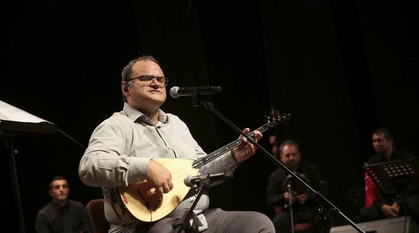 K&uuml;&ccedil;&uuml;k&ccedil;ekmece&rsquo;de &Ccedil;etin Akdeniz Şefliğinde Unutulmaz Konser