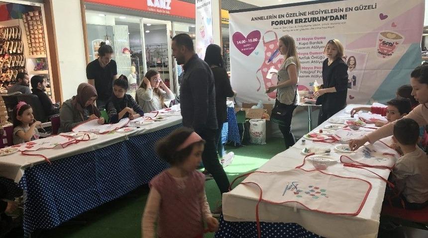 Forum Erzurum&rsquo;un Anneler G&uuml;n&uuml;&rsquo;ne &Ouml;zel At&ouml;lye &Ccedil;alışmalarına Yoğun İlgi