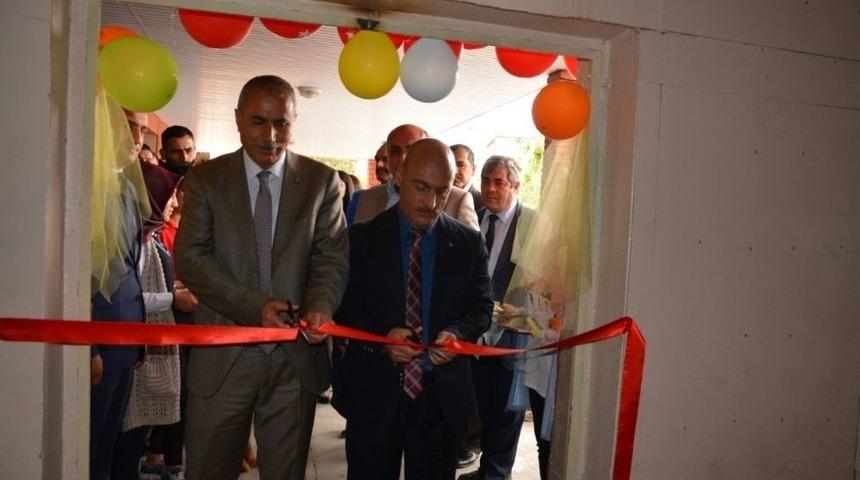 15 Temmuz Şehitleri Anadolu Lisesinde T&uuml;bitak Fuarı