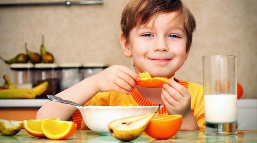 6. yaşta &ccedil;ocuk beslenmesi 