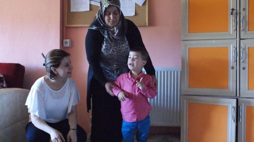 Fedakar Anne &Ouml;rnek Kadın