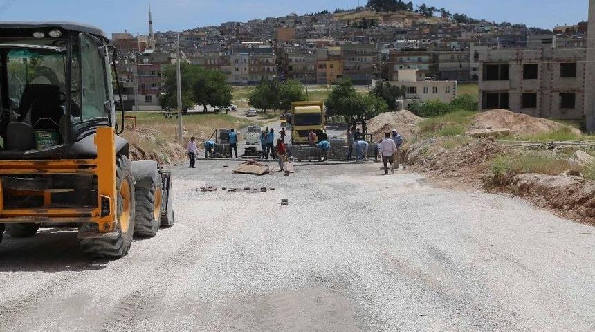 Haliliye&rsquo;den Devteşti Mahallesinde Kilitli Parke Yol &Ccedil;alışması