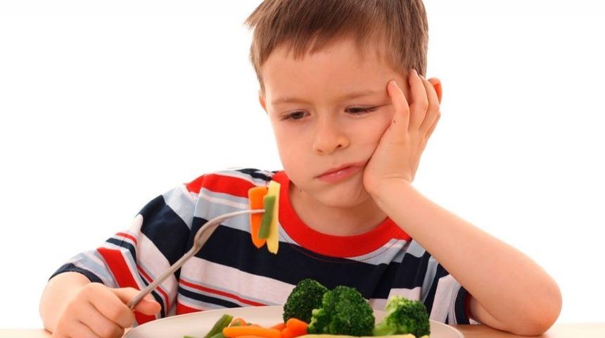 7. yaşta &ccedil;ocuk beslenmesi 