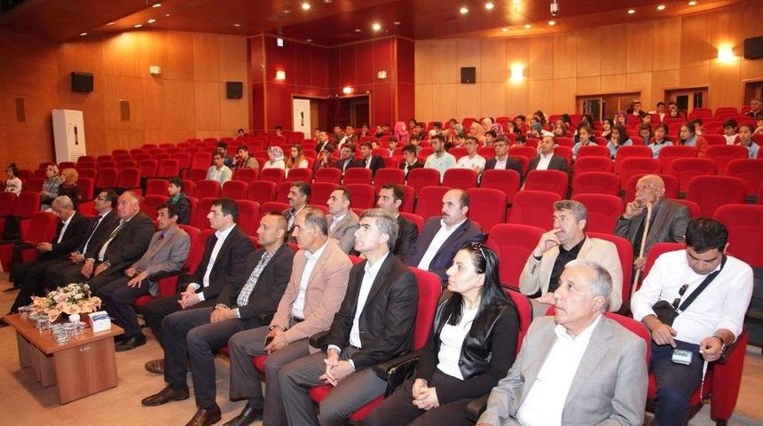 Ahlat&rsquo;ta "m&uuml;zeler G&uuml;n&uuml;" Kutlandı
