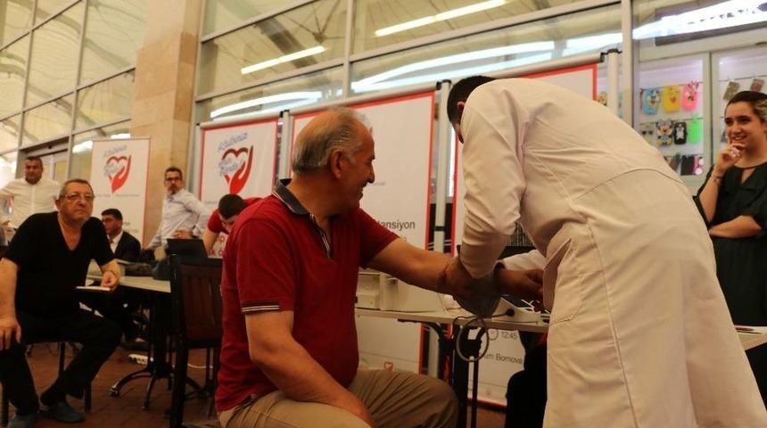 Bornova&rsquo;da Vatandaşların Kalp Yaşları Hesaplandı