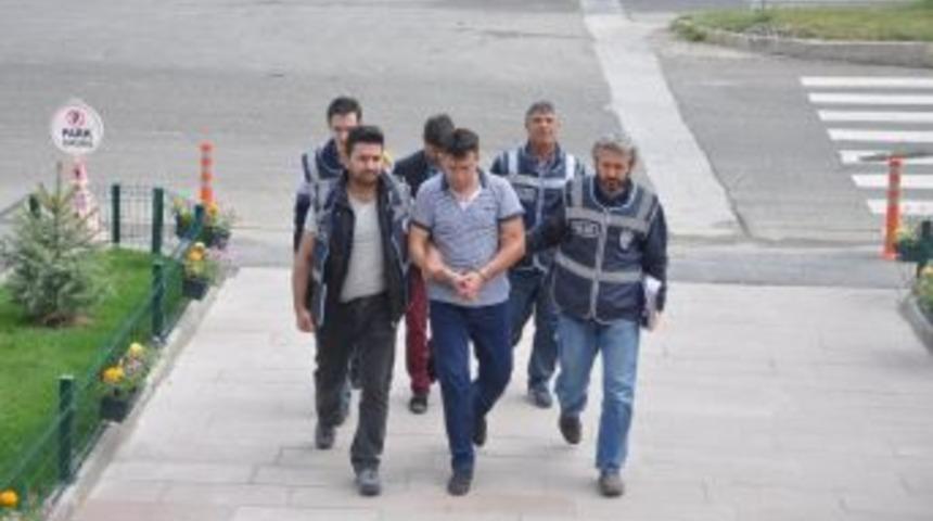 Kombi Hırsızları Yakalandı