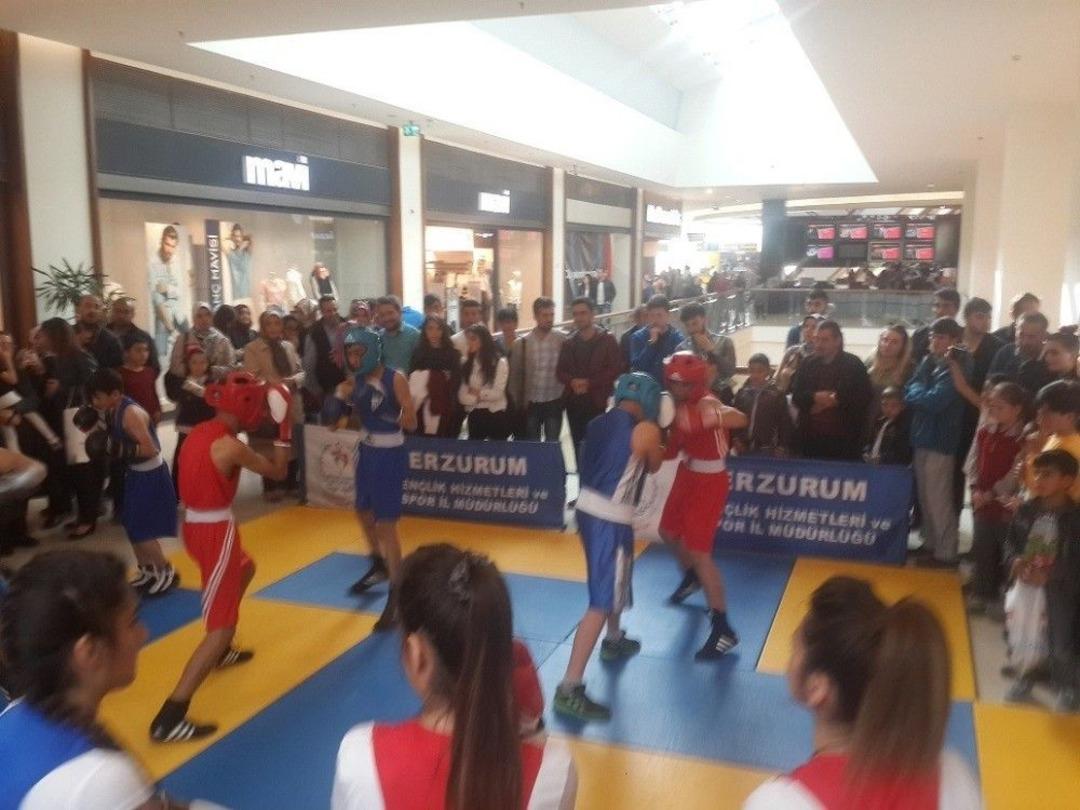 Spor G&ouml;sterileri Avm&rsquo;lere Taştı