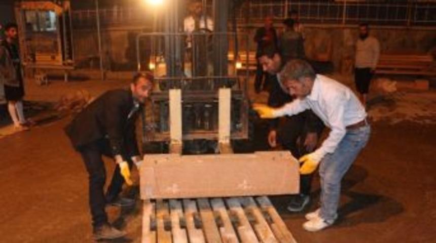 Hakkari Belediyesinden Gece Mesaisi