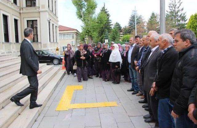 Kömür Üretimi Için Evlere Tahliye Kararına Tepki