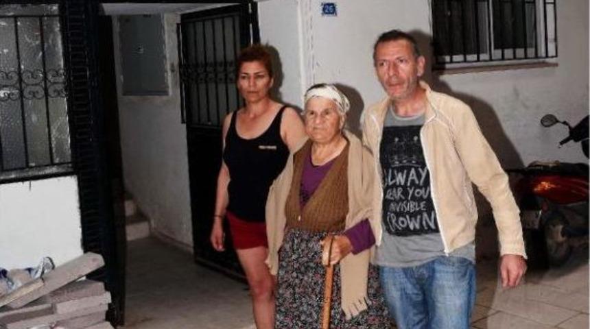 O Teyzenin Evi Ziyaretçi Akınına Uğruyor