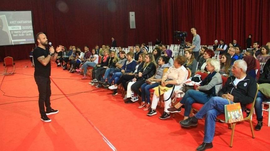 Aret Vartanyan, Kitap Fuarı&rsquo;nda