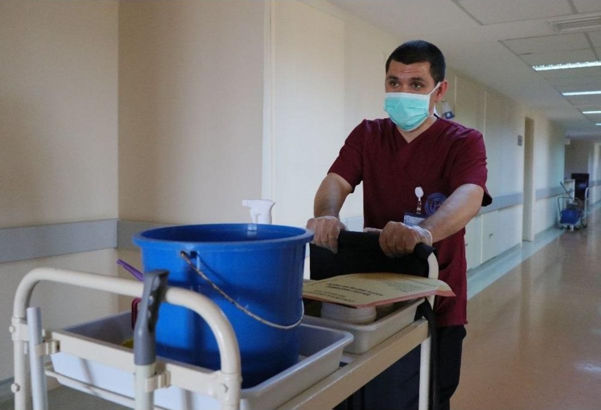 (&ouml;zel Haber) Arda Turan&rsquo;ın Takım Arkadaşıydı, Temizlik G&ouml;revlisi Oldu