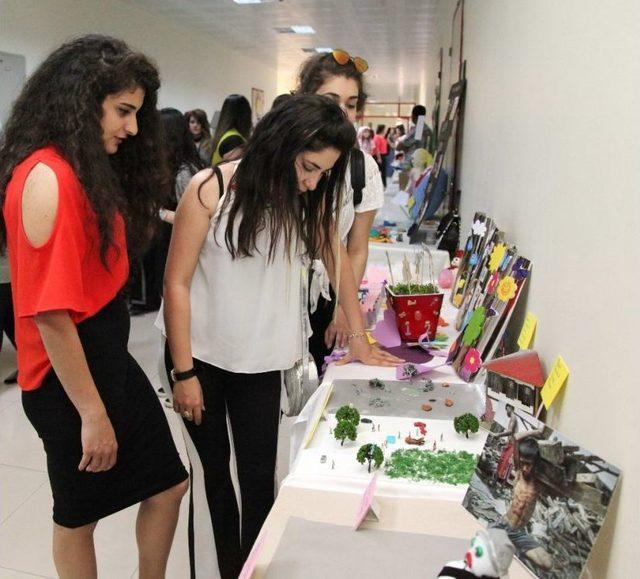 Ga&uuml;n Eğitim Fak&uuml;ltesi &Ouml;ğrencileri Sergi A&ccedil;tı 1