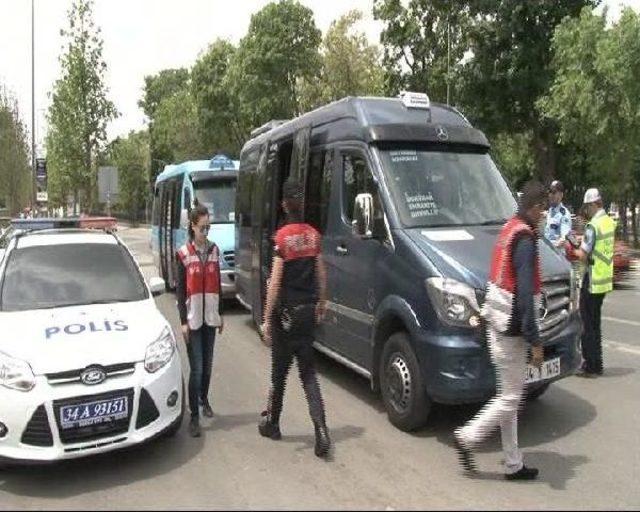 İstanbul'da 14 Ilçede 30 Ayrı Noktada Eşzamanlı Asayiş Denetimi Yapılıyor