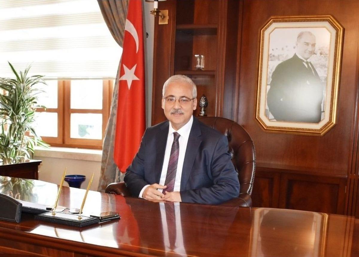 Manisa Protokol&uuml; 19 Mayıs&rsquo;ı Kutladı