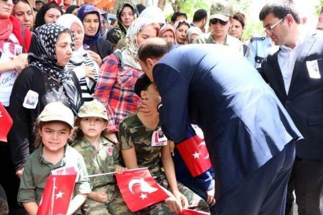 Şehit Uzman &Ccedil;avuş Vuruşkan, G&ouml;lbaşı nda Toprağa Verildi 3