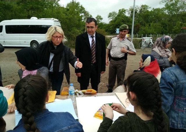 Yöresel Yenilebilir Ot Çeşitleri Toplama Yarışması