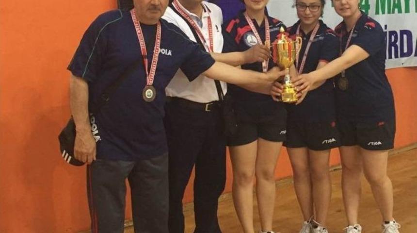 Şahinbey Masa Tenisi Bayan Takımı Türkiye 2 Lig’ine Yükseldi
