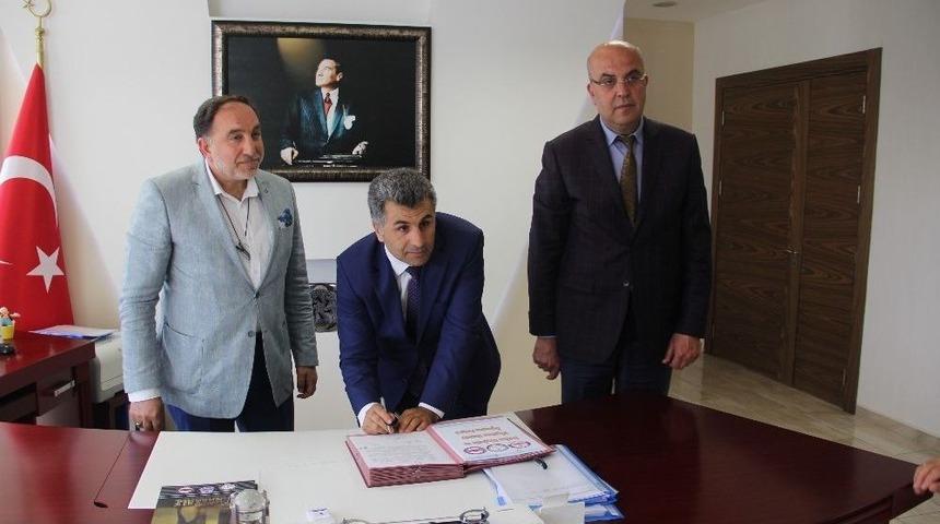 Karabağlar&rsquo;da Bin &Ouml;ğrenciye &Uuml;cretsiz Eğitim