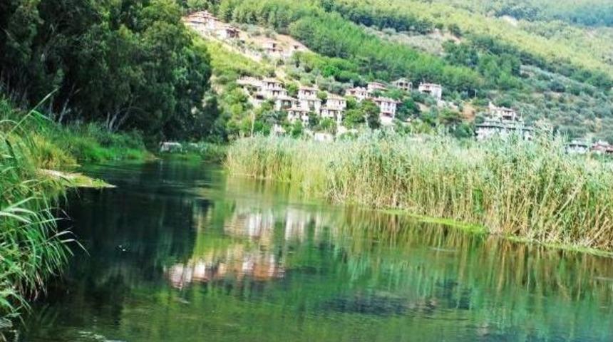 Kadın Azmağı'ndaki &Ccedil;alışmaya &Ccedil;evrecilerden Tepki