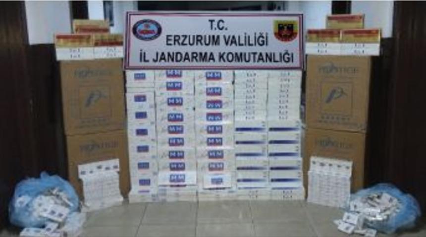 Yolcu Otob&uuml;s&uuml;n&uuml;n Gizli B&ouml;lmesinde Ka&ccedil;ak Sigara Ele Ge&ccedil;irildi