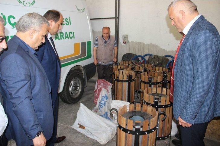 Gülüç’e Çeşme’den Bir Tır Dolusu Malzeme Geldi G1