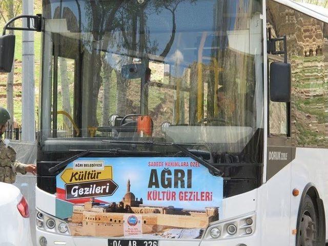 Ağrı’da Kadınlar Geziyor 1