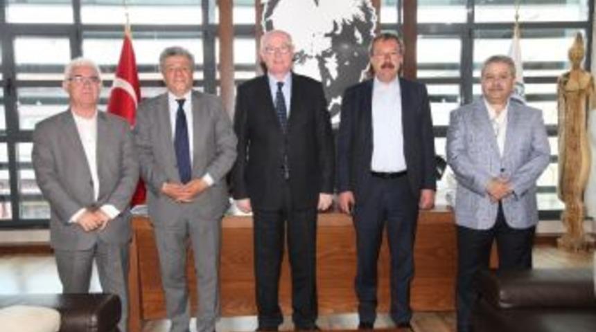 Milletvekili Mustafa Balbay Başkan Kurt&rsquo;u Ziyaret Etti