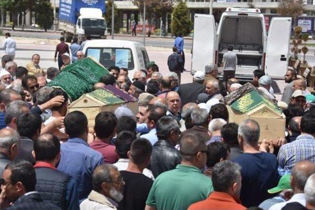 Oğlunun 'bana, Annemin Senden Daha Çok Ihtiyacı Var' Notu Görüp, Katliam Yapmış