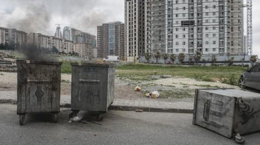 &Ouml;ğretmenin Bulduğu Mektup &Uuml;zerine Veliler Okula Koştu