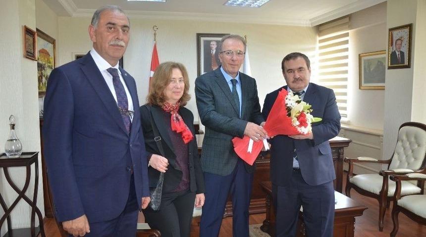 Rekt&ouml;r Uzun&rsquo;a Yeni Ziyaretler