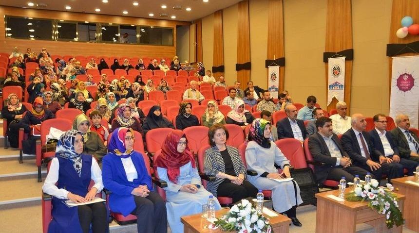 Malatya&rsquo;da "t&uuml;m Zamanlarda Yıkılmayan En Sağlam Kale:aile" Paneli