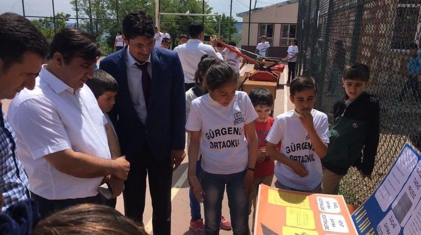 G&uuml;rgenli Ortaokulunda T&uuml;bitak Bilim Fuarı A&ccedil;ıldı
