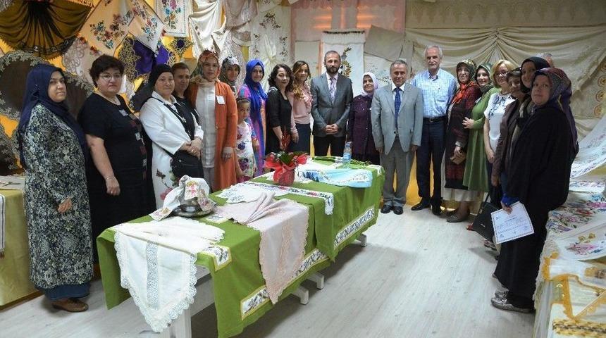 İzmek&rsquo;te Yılsonu Heyecanı