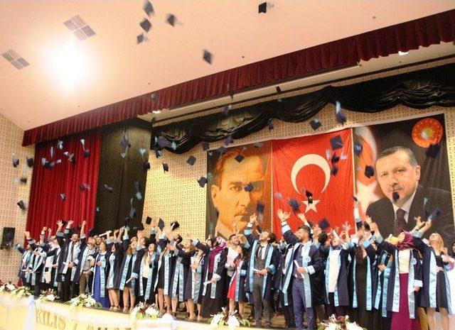 Akademik Birimlerin Mezuniyet Sevinci 1