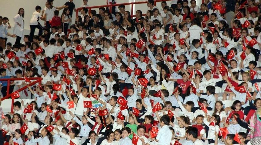 &Ouml;zel Sanko Okulları&rsquo;nda 19 Mayıs Coşkusu