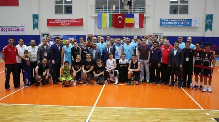 Kardeş Şehirlerin M&uuml;sabakasında Dostluk Kazandı