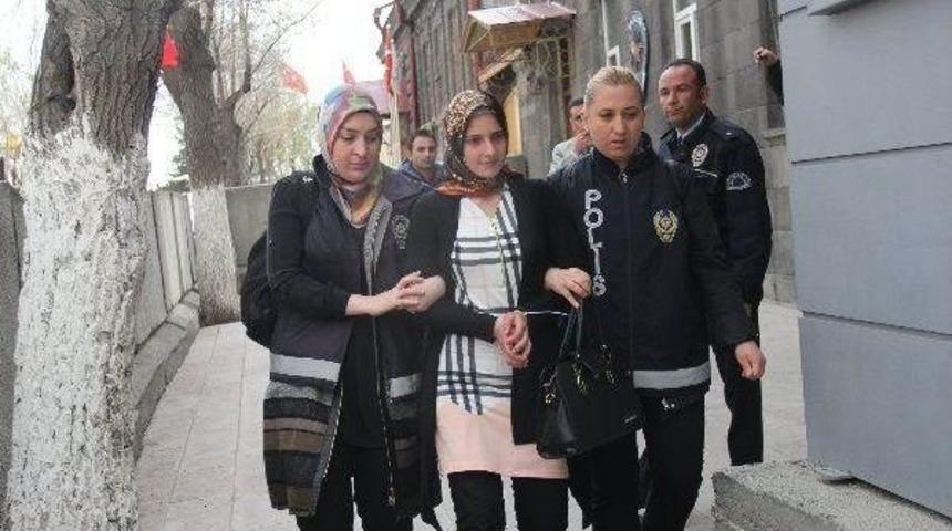 Hastaneye Tabancayla Gelen Kadın Temizlik G&ouml;revlisini &Ouml;ld&uuml;rd&uuml;