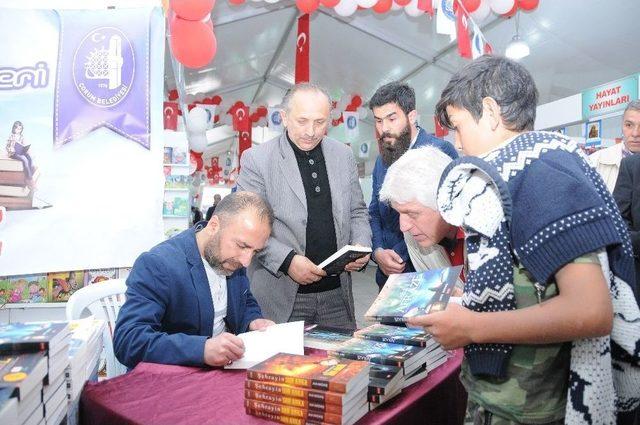 Akdaş, Öğrencilerle Tecrübelerini Paylaştı