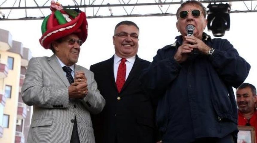 Kırklareli'de Onur &Ouml;d&uuml;l&uuml; 'ışkırlak' Zihni G&ouml;ktay'a Verildi