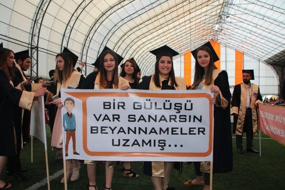 Bilecik Şeyh Edebali &Uuml;niversitesi Meslek Y&uuml;ksek Okullarındaki 974 &Ouml;ğrenci Kep Attı