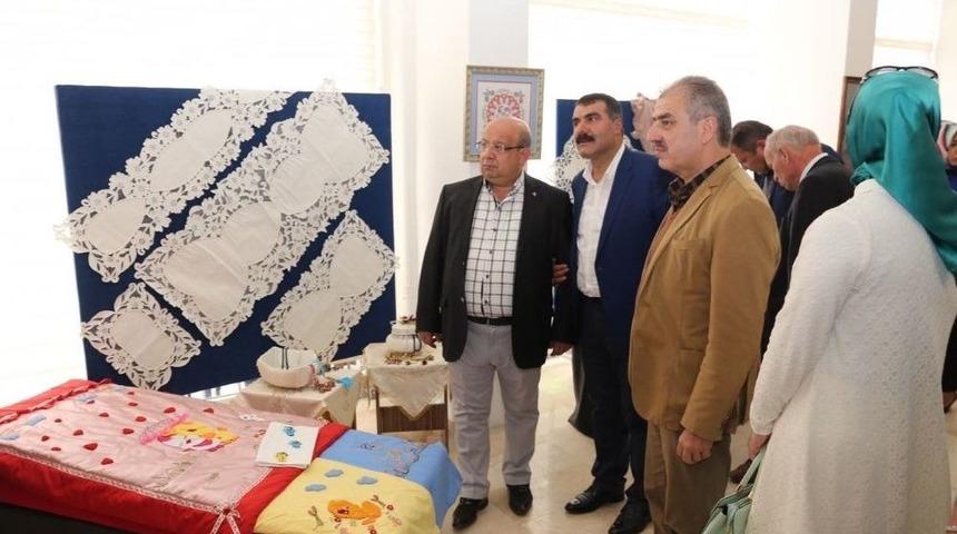 “atölyem Çankırı” Sergisine Kardeş İlgisi