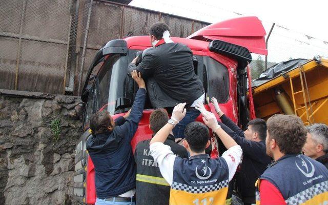 Karabük’te Trafik Kazası: 5 Yaralı