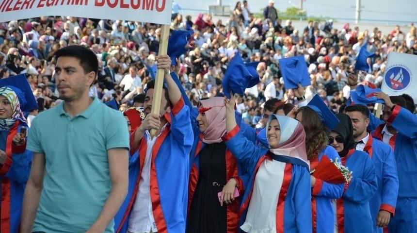 Kırıkkale &Uuml;niversitesinde Mezuniyet Coşkusu