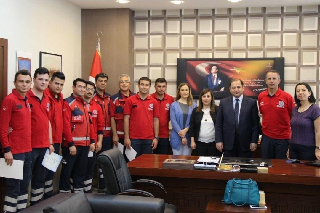 Umke Ekibinin Başarısı Teşekk&uuml;r Belgesi İle &Ouml;d&uuml;llendirildi