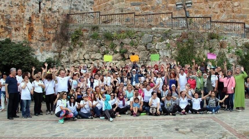 Alanya&rsquo;da &rsquo;sağlık İ&ccedil;in Hareket Et&rsquo; Y&uuml;r&uuml;y&uuml;ş&uuml;