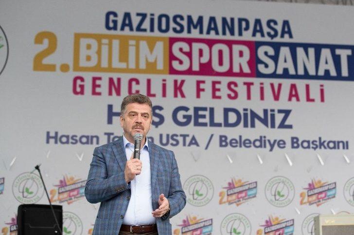 Başkan Usta’dan Başarılı Öğrencilere Bisiklet G1