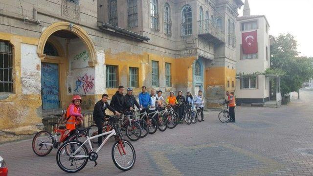 Develi’de Bisiklet Turu İle Tarihi Mekanları Gezdiler 1